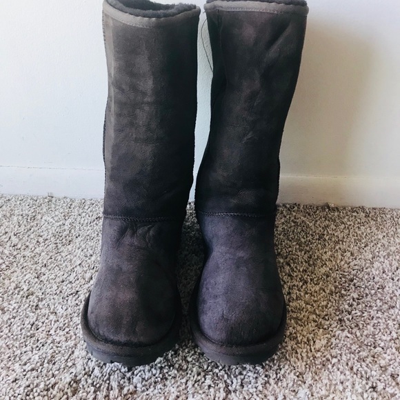 UGG Brown Boots Size 9 - Picture 8 of 8